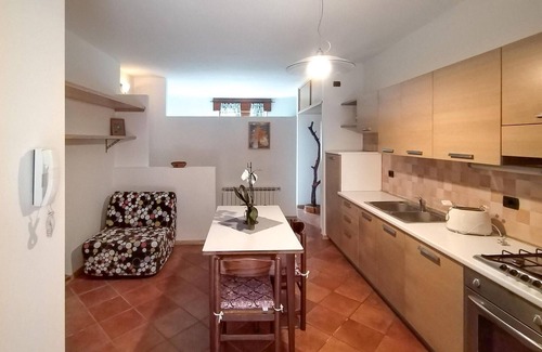 Ponte Caffaro Apartment | Use this holiday apartment as an ideal base for your holiday on Lake Idro in northern Italy.