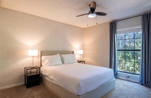 University House | USF & Busch Gardens Townhome Stay