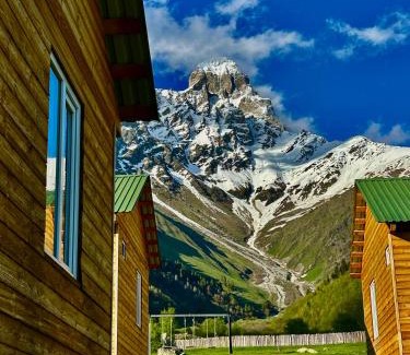 Mazeri Cabin | Ushba Cottages