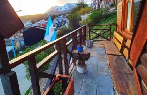 Province of Tierra del Fuego Ski Chalet | Ushuaia Magnifica, amplia cabaña con balcon