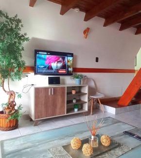 Province of Tierra del Fuego Ski Chalet | Ushuaia Magnifica, amplia cabaña con balcon