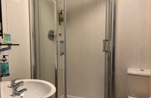 Brecon Hotel | USK AND RAILWAY INN