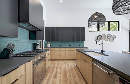 Riverside House | UT Football Fave - Pool, Hot Tub, Tulum Inspired