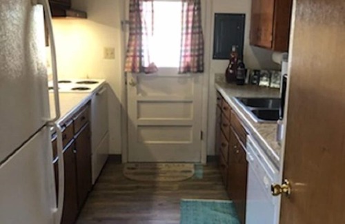 Woodland Park House | Ute Cabin-Spacious Home in the Outskirts of Woodland Park. No Cancellation Fees!