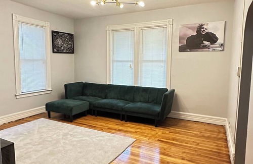 Utica Apartment | Utica 3b/1b apartment