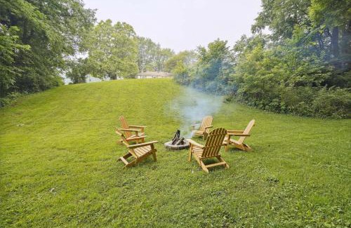 Utica House | Utica Vacation Home about 12 Mi to Denison University!