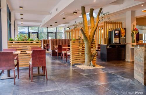 Jurbise Hotel | Utopia Hotel - Art & Nature Hotel