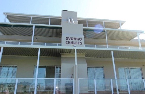 Manaba Beach Apartment | Uvongo Chalet 11 Room 289