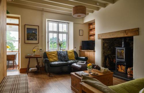 Llanfairfechan House | Uwch-Y-Mor