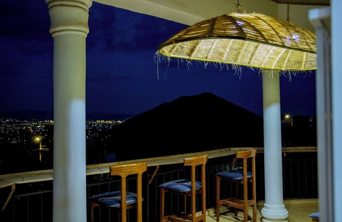 Kigali Villa | Uzeema Retreat: Great for Big Families! Save More in Kigal