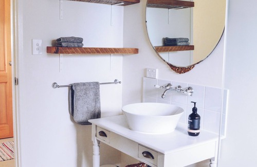 Lyndoch House | Uzuri Barossa, Tranquil guesthouse retreat in Lyndoch, Barossa Valley