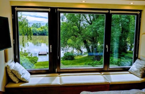 Szentendrei Apartment | Vízparti Apartmanház