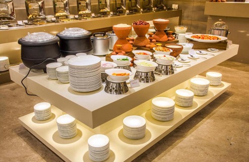 Dwaraka Nagar Hotel | V Hotel