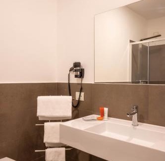 Ancona Hotel | V Hotel