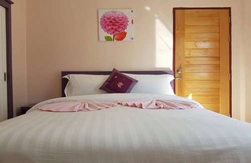 Trang Hotel | V-House Hotel
