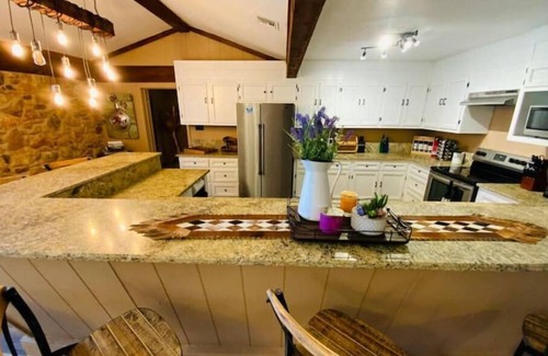 Tarpley Other | V&R Sky Ranch~Hot Tub~Starry Skies~Dry Sauna~