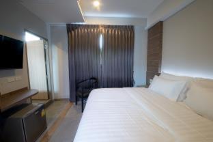 Chom Phon Hotel | V20 Boutique Jacuzzi Hotel