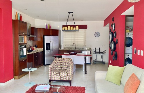Romantic Zone Apartment | V399 - Casa Round Up