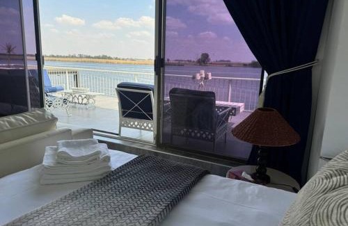 Vaalview Apartment | Vaal River Boathouse Bungalow