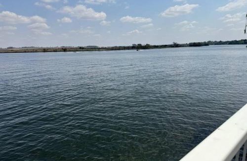 Vaalview Apartment | Vaal River Boathouse Bungalow