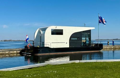 Offingawier House | VaarLoft Pur Sang