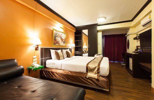 Ramkhamhaeng Cabin | Vabua Asotel Bangkok