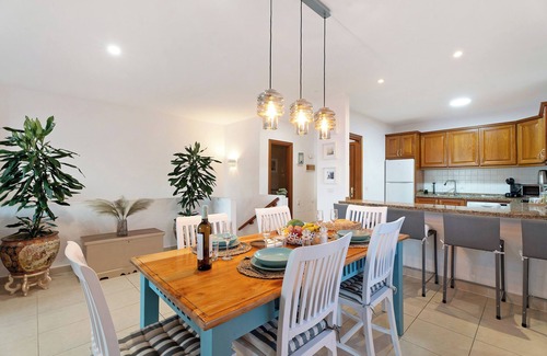 Los Gigantes Apartment | Vacation Home "Great Sunset Views Los Gigantes" with Shared Pool & Wi-Fi