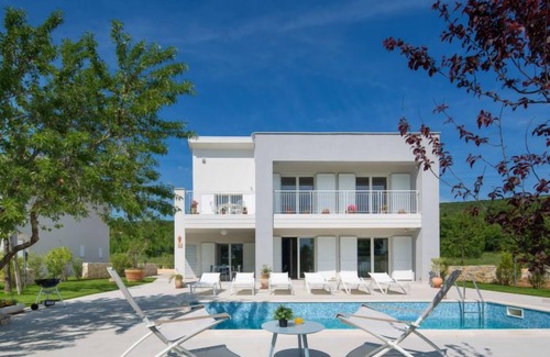 Stanisovi House | Vacation home Chiara by Interhome