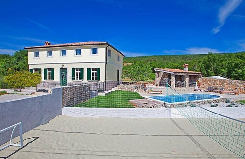 Stanisovi House | Vacation home Bea by Interhome