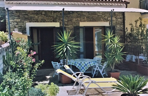 Alani Apartment | Vacation Apartment "Casa Rustica"