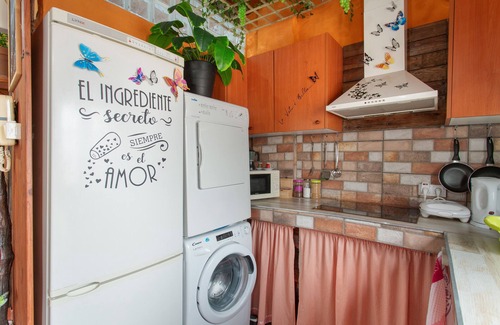 Las Palmas de Gran Canaria Apartment | Vacation 'Valerón Relax' with Wi-Fi and Air Conditioning