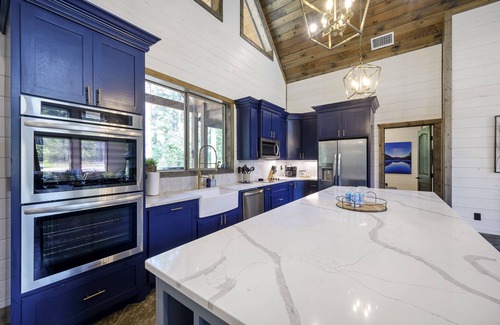 Pickens Cabin | Vacana GG Multi Family Fun Retreat, Arcades, Pets