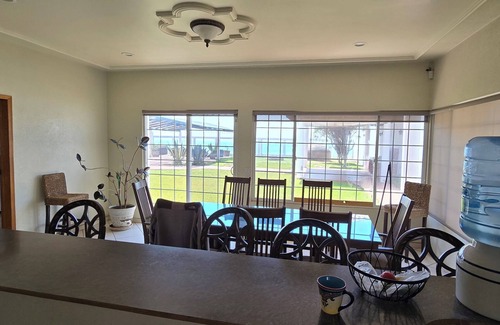 El Sauzal House | VACARDI Beach front Roomy 5 Bd, 5 Ba, 1 studio 2 Story House large yard jacuzzi
