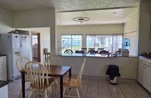 El Sauzal House | VACARDI Beach front Roomy 5 Bd, 5 Ba, 1 studio 2 Story House large yard jacuzzi