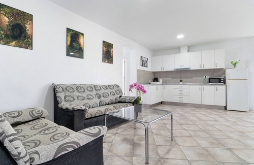 San Agustin Apartment | Vacation Apartment 'Las Flores5' with Sea and Beach View, Wi-Fi and Air Conditioning