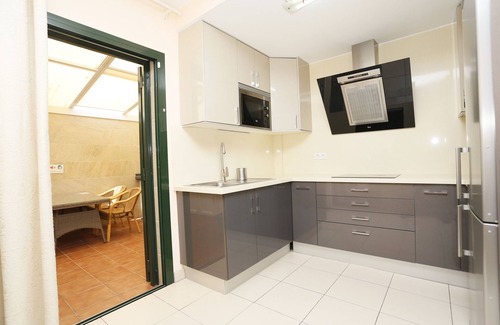 San Fernando Apartment | Vacation 'Masvacation Calle Lanzarote B' with Private Terrace, Wi-Fi and Air Conditioning