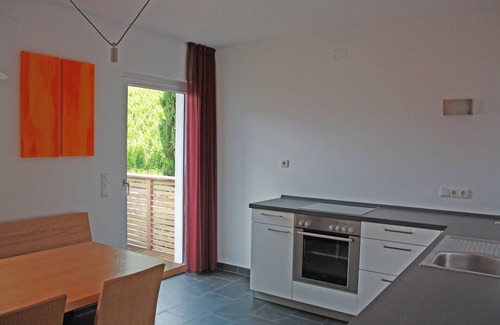 Termeno Sulla Strada del Vino Apartment | Vacation apartment with pool and valley view in the Lake Kaltern region