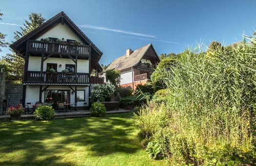 Buckow Apartment | Vacation apartment Bellevue - Chalet by the lake