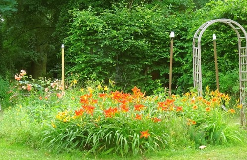 Kloster Lehnin Apartment | Vacation apartment "Biene" in the listed Krahne art estate