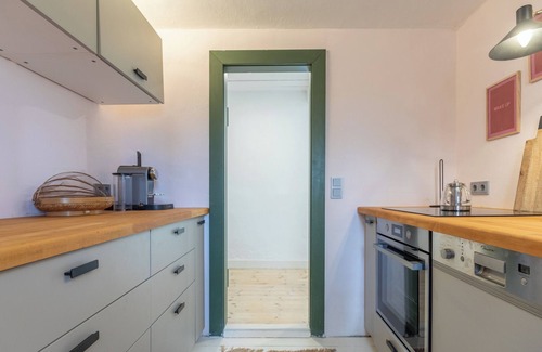 Schwabstedt Apartment | Vacation apartment "Landhaus Westerkoog" in Schwabstedt Westerkoog for up to 4 people.