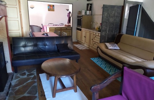 Saint-Jean-Saint-Gervais House | Vacation home Issoire Brioude Volcans nature area