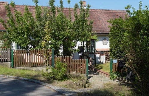 Prinzendorf an der Zaya Apartment | Vacation apartment/apartment for 5 guests with 83m² in Prinzendorf an der Zaya (125235)