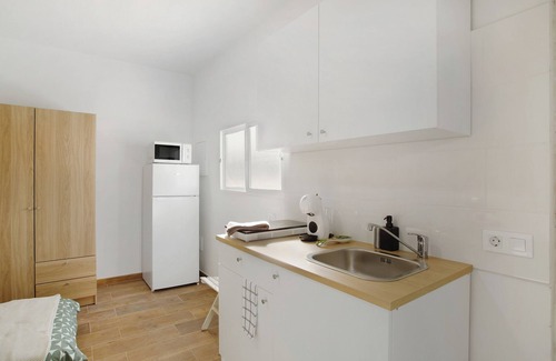 Santa Lucia Apartment | Vacation Apartment 'Casa Plaza San Nicolás De Bari' with Mountain View, Private Terrace and Wi-Fi