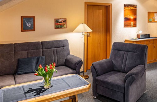Horumersiel Apartment | Vacation apartment 1, bedroom 2, 90sqm, max. 5 persons