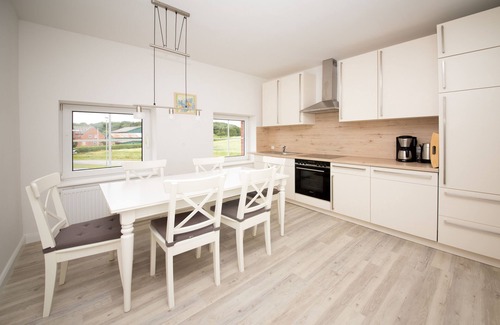 Rabenkirchen-Faulueck Apartment | Vacation apartment/apartment for 6 guests with 83m² in Rabenkirchen-Faulück (23766)