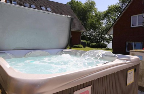 Rabenkirchen-Faulueck Apartment | Vacation apartment/apartment for 6 guests with 83m² in Rabenkirchen-Faulück (23766)