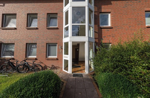 Wremen Apartment | Vacation apartment Lili Marleen. Flooded with light and on two levels.