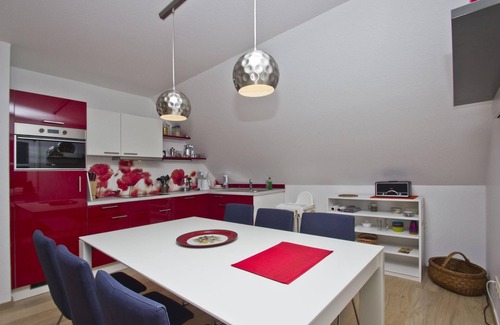 Neuendorf Apartment | Vacation apartment close to the beach with a beautiful garden - Ferienhaus Gisela