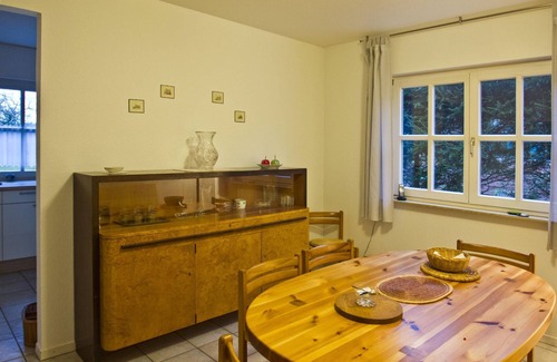 Neuendorf Apartment | Vacation apartment close to the beach with a beautiful garden - Ferienhaus Gisela