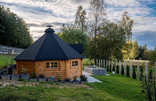 Arnetsried Apartment | Vacation apartment Lina on the first floor with garden and barbecue facilities